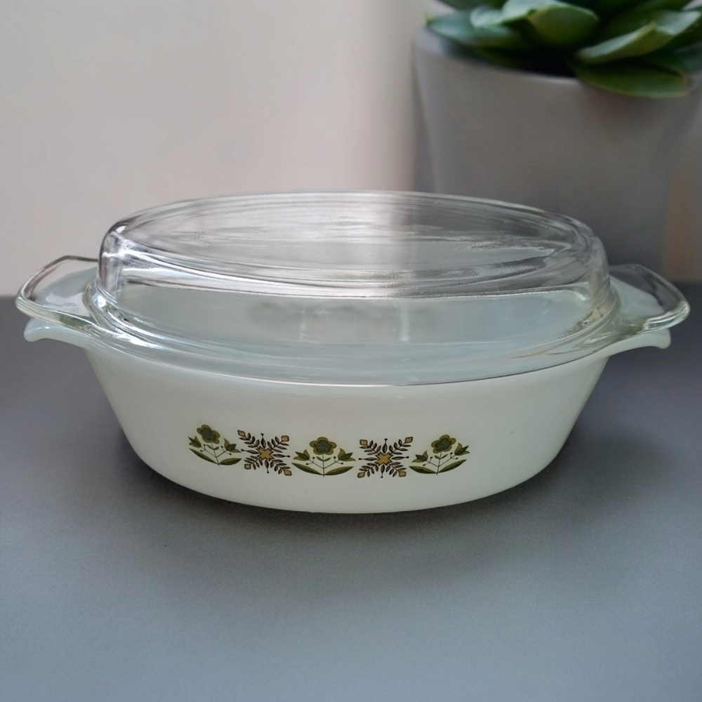 Vintage Anchor Hocking fire king ovale baking dish with lid meadow green
